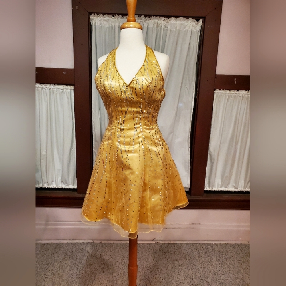 Gold Beaded Shortie
